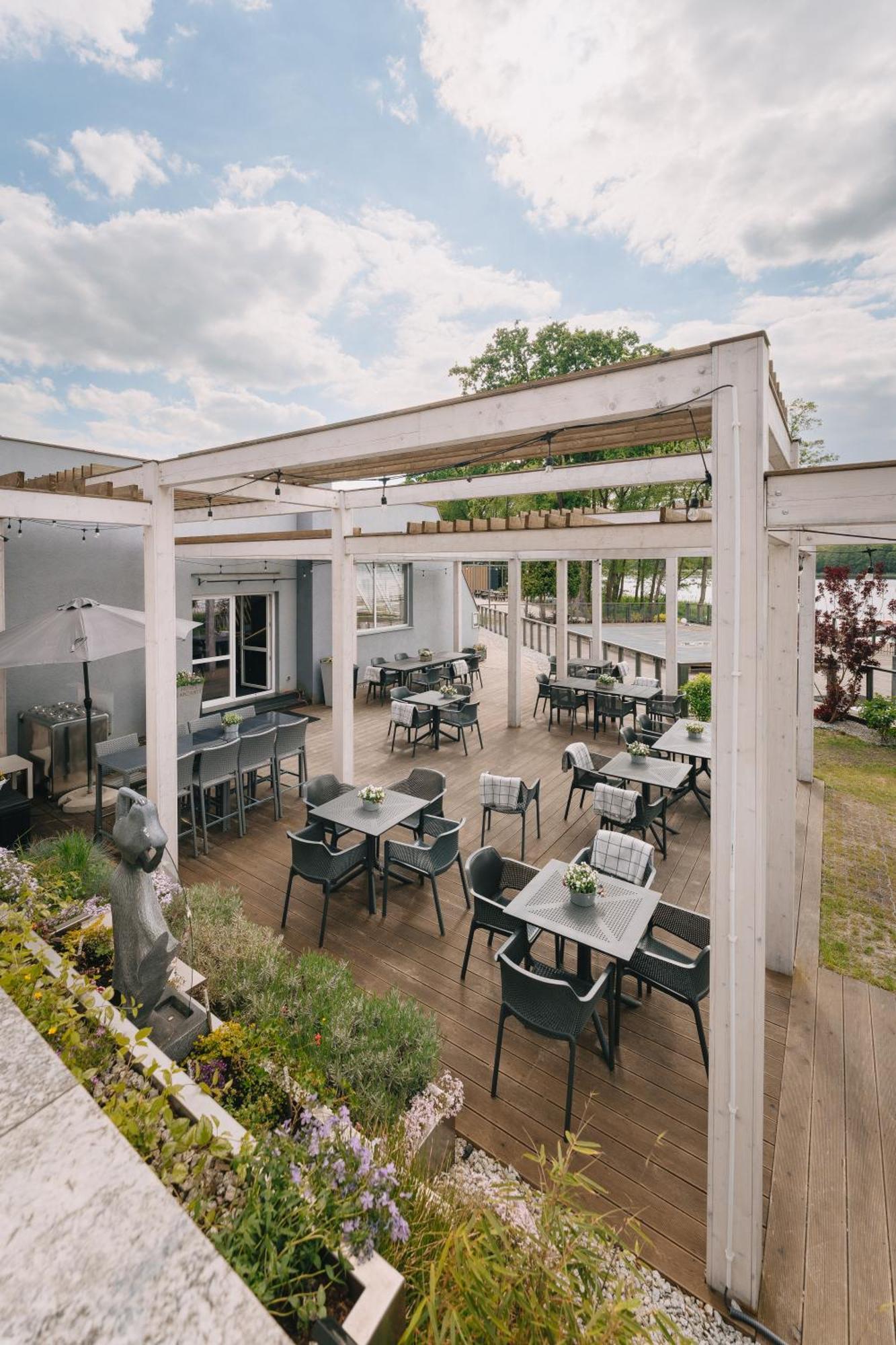 Hotel Tanzanit Jesiona Экстерьер фото